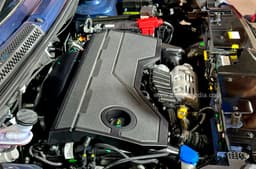 Citroen Aircross Open Bonnet Engine Shot Citroen Aircross Open Bonnet Engine Shot
